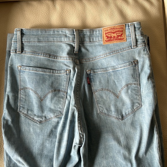 Levi’s high rise skinny light blue size 28 - Picture 3 of 5